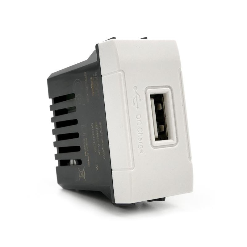 Alimentatore presa USB 5V 2A bianco compatibile Living International