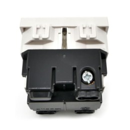 Kit presa Schuko 16A compatibile BTicino Matix con placca e supporto