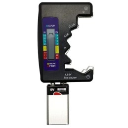Tester digitale con display LCD per batterie
