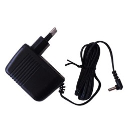 Alimentatore 12V 600mA
