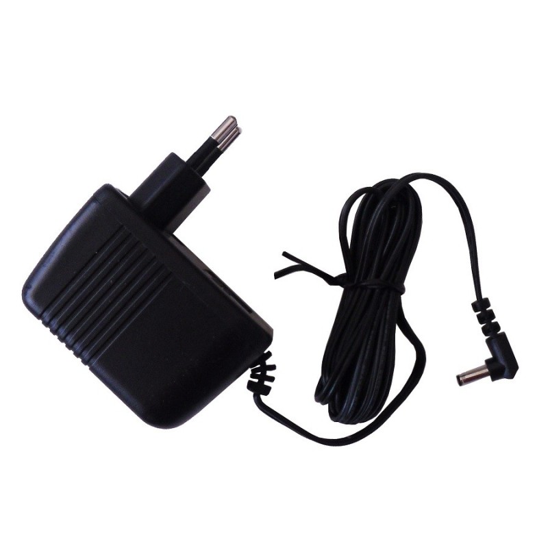 Alimentatore 12V 600mA